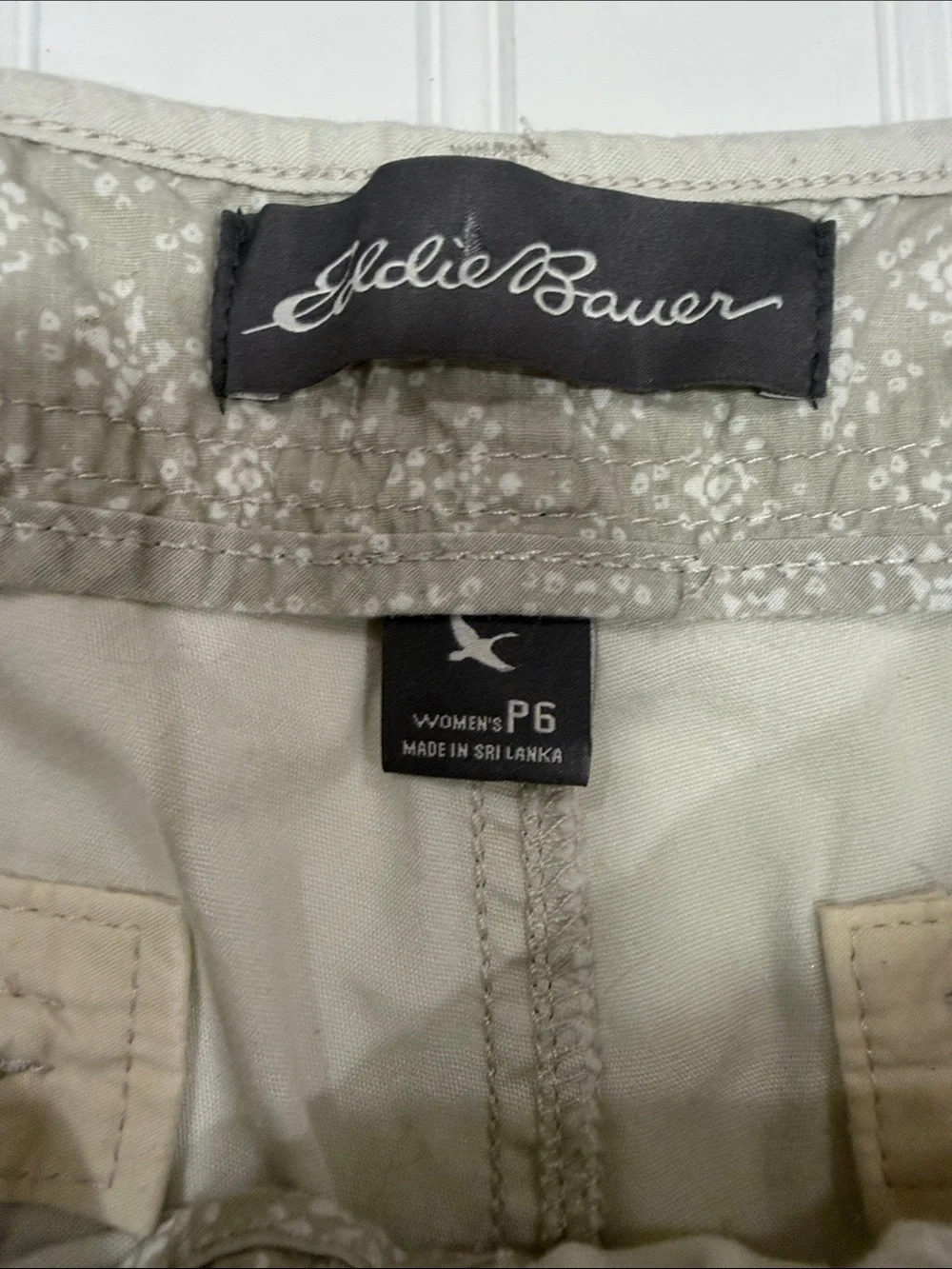 Eddie Bauer Women’s Khaki Chino Shorts Petite 6 Casual Hiking Size 6P